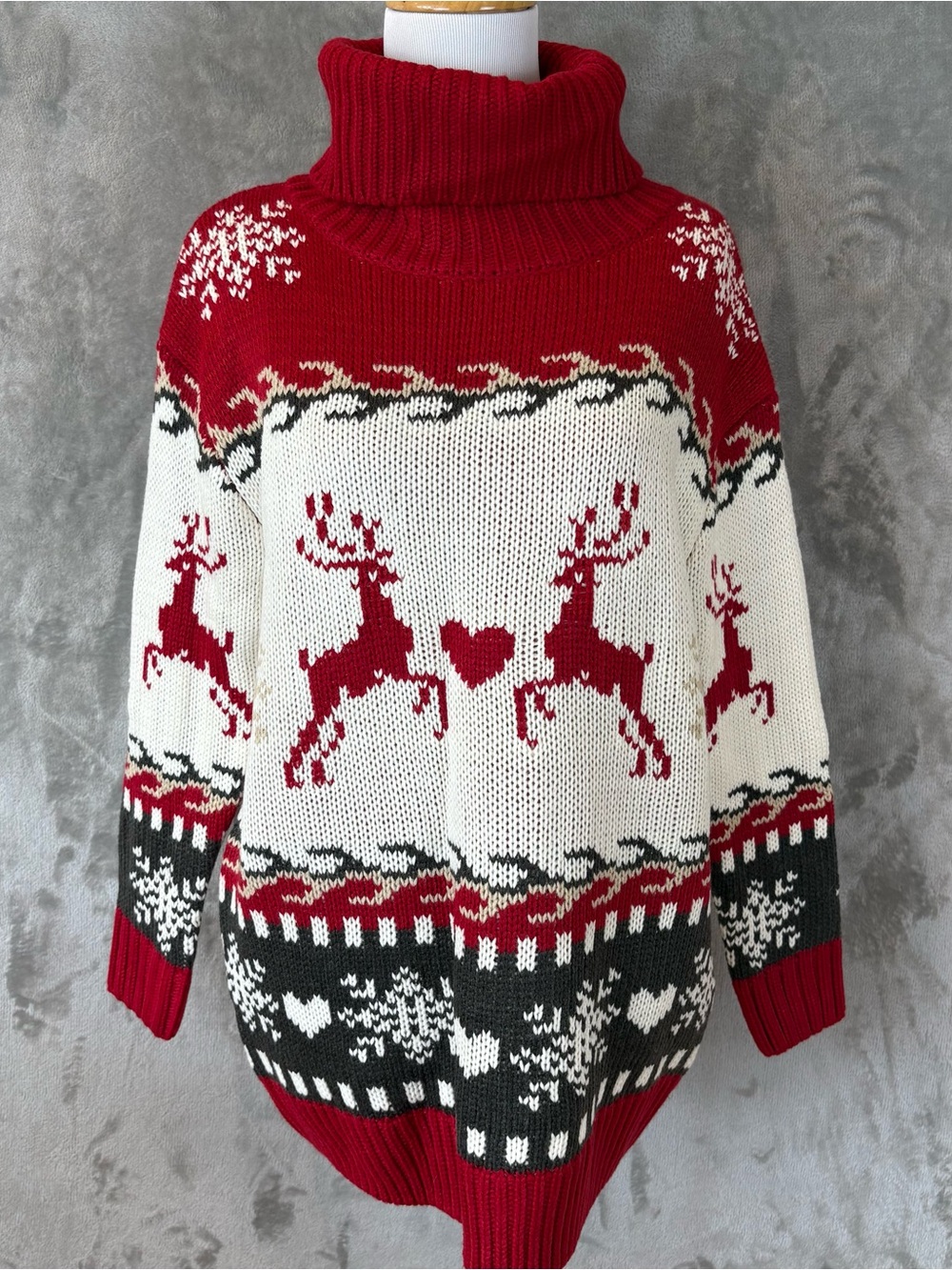 Urban Heritage Happy Holidays Reindeer Christmas Turtleneck Sweater Tunic Red M
